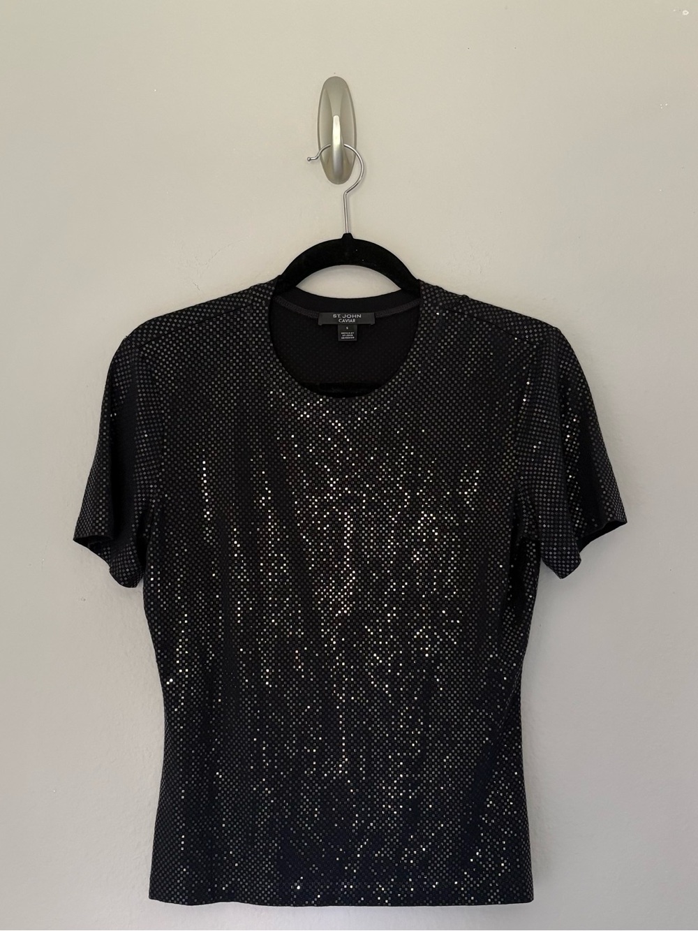 St. John Caviar Micro Square Shimmer Sparkle Sequin Black Tee Glam Resort - S